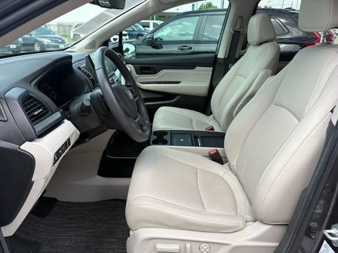 Used 2025 Honda Odyssey EX-L image 10