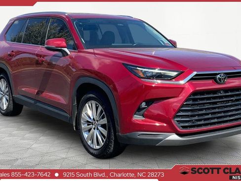 Used 2024 Toyota Grand Highlander Platinum image 1