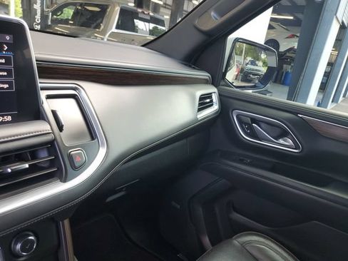 Used 2021 Chevrolet Tahoe High Country w/ Premium Package RWD image 24