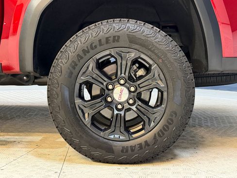 Used 2024 GMC Canyon Elevation w/ Convenience Package RWD image 11
