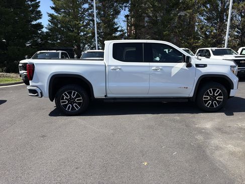 Used 2020 GMC Sierra 1500 AT4 w/ AT4 Premium Package AWD/4WD image 11