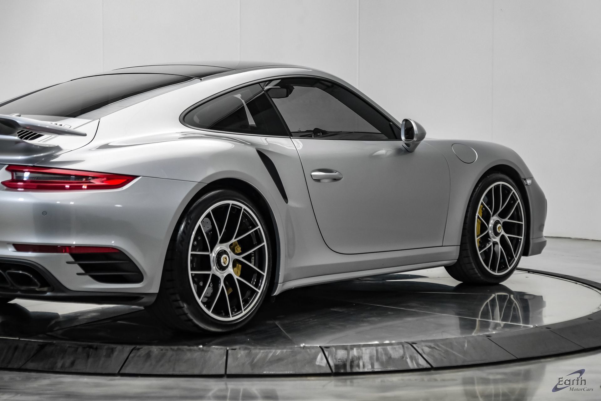 Used 2017 Porsche 911 Turbo S AWD/4WD image 18