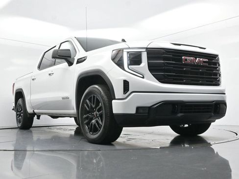 Used 2024 GMC Sierra 1500 Elevation w/ Preferred Package AWD/4WD image 42
