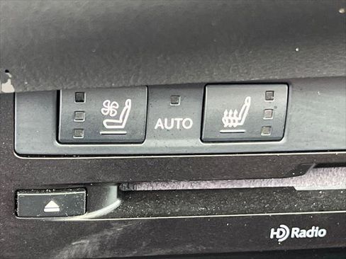 Certified 2022 Lexus ES 350 F Sport w/ Accessory Package image 31