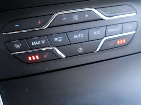 Used 2019 Ford Edge SEL w/ Equipment Group 201A FWD image 7