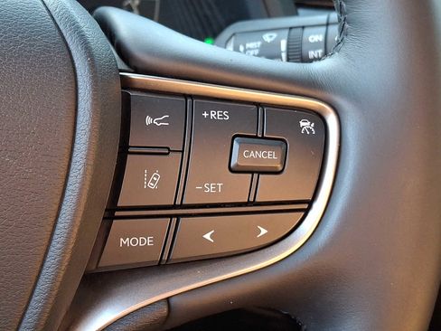 Used 2023 Lexus UX 250h AWD w/ Premium Package image 20