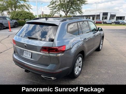 Used 2021 Volkswagen Atlas SE w/ Panoramic Sunroof Package AWD/4WD image 3