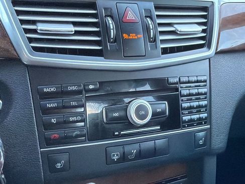 Used 2011 Mercedes-Benz E 350 4MATIC Sedan image 26