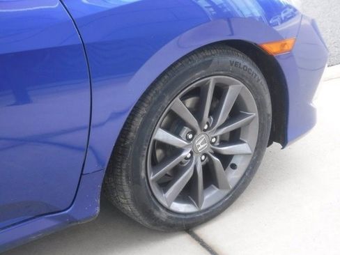 Used 2020 Honda Civic EX image 4