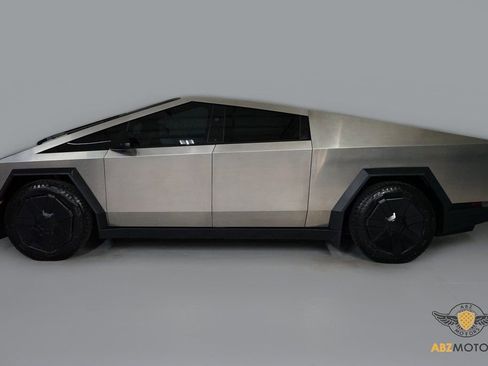 Used 2024 Tesla Cybertruck Cyberbeast image 5