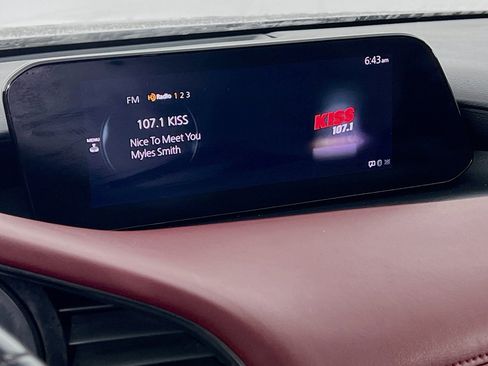 Used 2020 MAZDA MAZDA3 Hatchback w/ Premium Package image 8