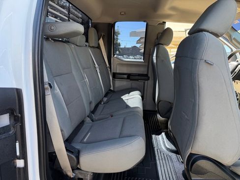 Used 2017 Ford F250 XL w/ Power Equipment Group AWD/4WD image 18