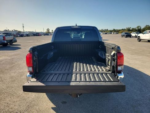 Used 2019 Toyota Tacoma TRD Off-Road image 22