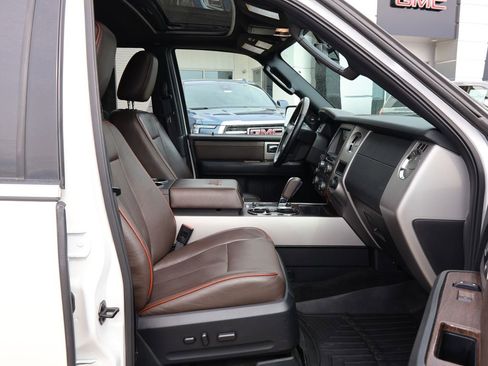 Used 2016 Ford Expedition King Ranch AWD/4WD image 32