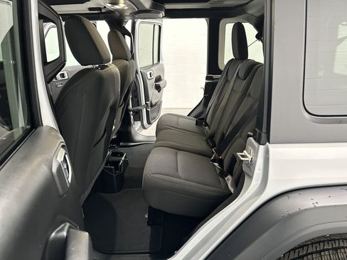 Used 2022 Jeep Wrangler Unlimited Sport image 20