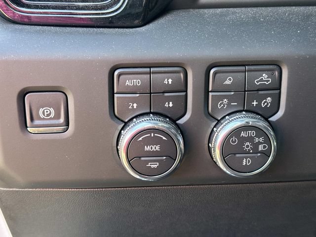 Used 2026 GMC Sierra 1500 AT4 w/ AT4 Premium Package AWD/4WD image 27