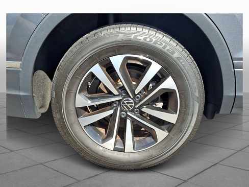 Used 2023 Volkswagen Tiguan S AWD/4WD image 8