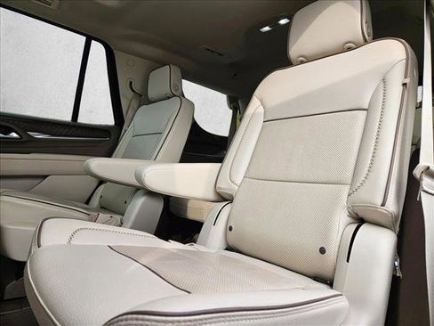 Used 2023 GMC Yukon Denali image 17