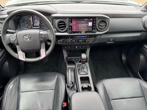 Certified 2022 Toyota Tacoma TRD Off-Road w/ TRD Premium Off Road Package image 14