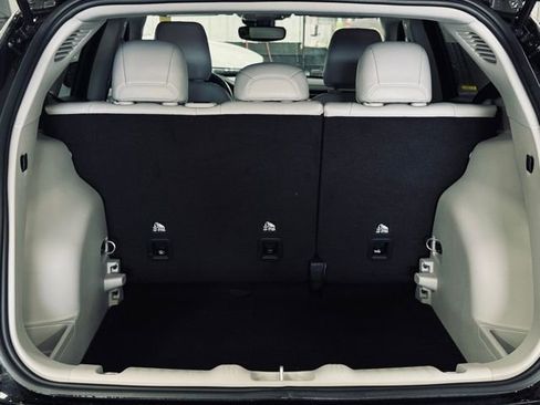 Used 2022 Jeep Compass Limited image 10