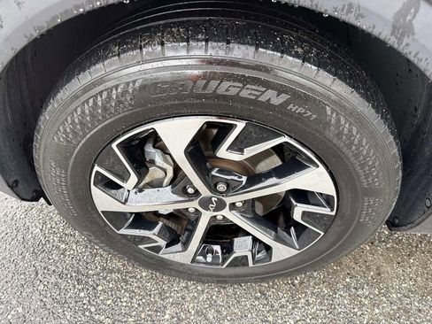 Used 2024 Kia Sportage EX image 12