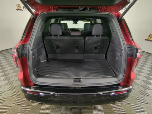 Used 2026 Chevrolet Traverse RS w/ LPO, Floor Liner Package FWD image 37