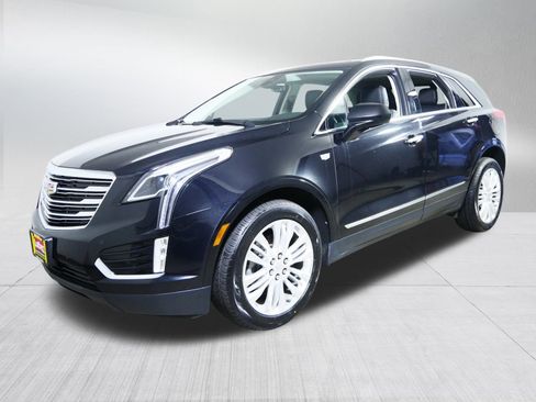 Used 2017 Cadillac XT5 Premium Luxury w/ LPO, Wheel Lock Package image 3