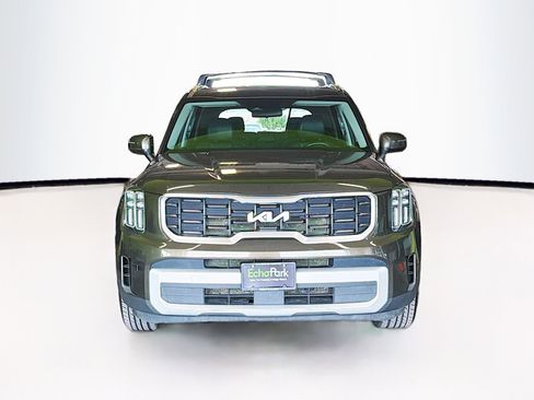 Used 2025 Kia Telluride S image 2