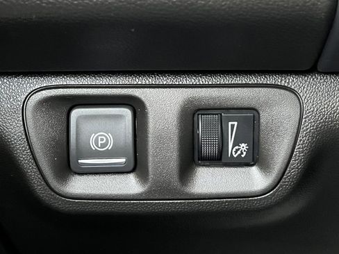 Used 2023 GMC Acadia SLE w/ LPO, Floor Liner Package image 17