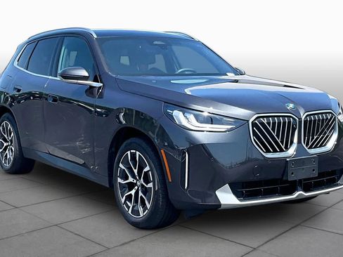 Certified 2025 BMW X3 xDrive30i w/ Premium Package AWD/4WD image 2