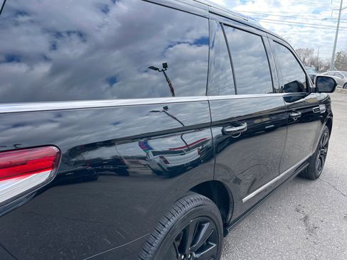 Used 2023 Lincoln Navigator Reserve AWD/4WD image 14