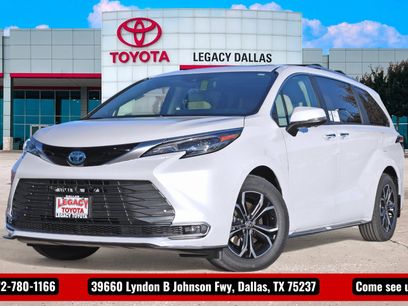 New 2025 Toyota Sienna Platinum