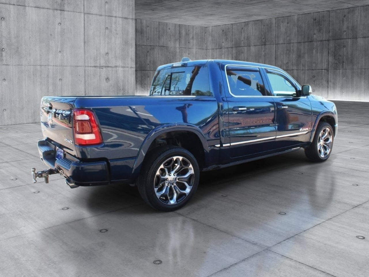 Used 2021 RAM 1500 Limited AWD/4WD image 7