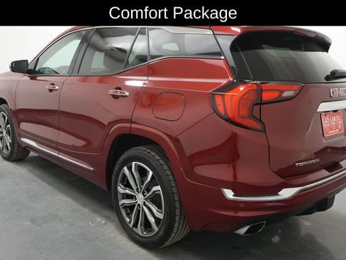 Used 2020 GMC Terrain Denali w/ Denali Premium Package AWD/4WD image 6
