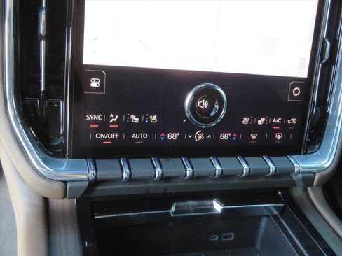 Used 2025 GMC Yukon Denali Ultimate image 26