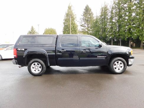 Used 2009 GMC Sierra 1500 SLE w/ Power Pack Plus AWD/4WD image 16