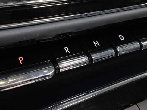 Used 2024 Lincoln Navigator L Black Label AWD/4WD image 32