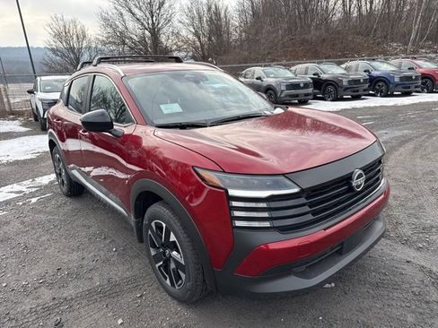 New 2026 Nissan Kicks SV w/ Charging Package image 3