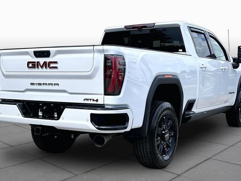 Used 2024 GMC Sierra 2500 AT4 w/ AT4 Premium Plus Package AWD/4WD image 24