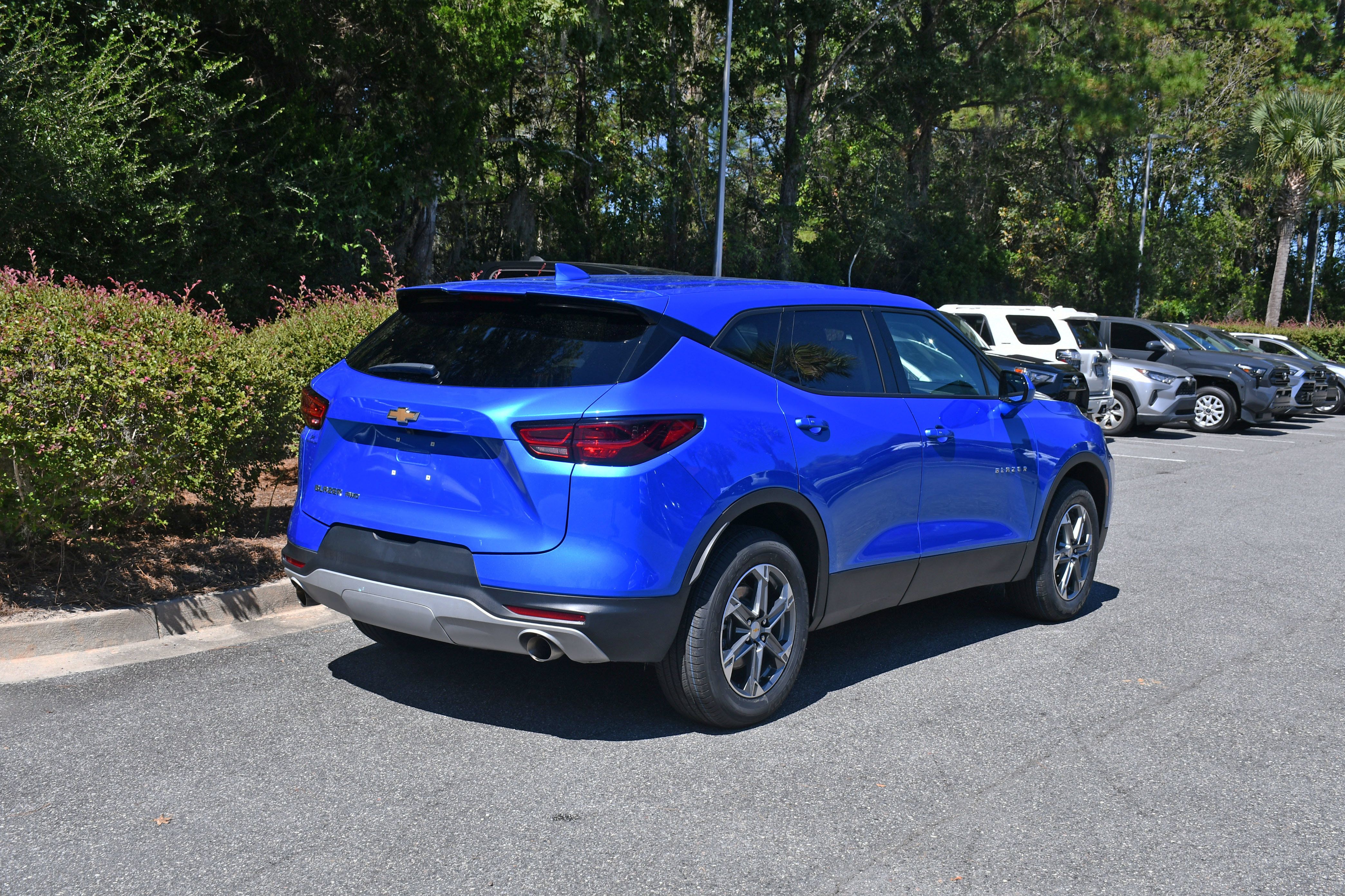 Used 2025 Chevrolet Blazer LT AWD/4WD image 4