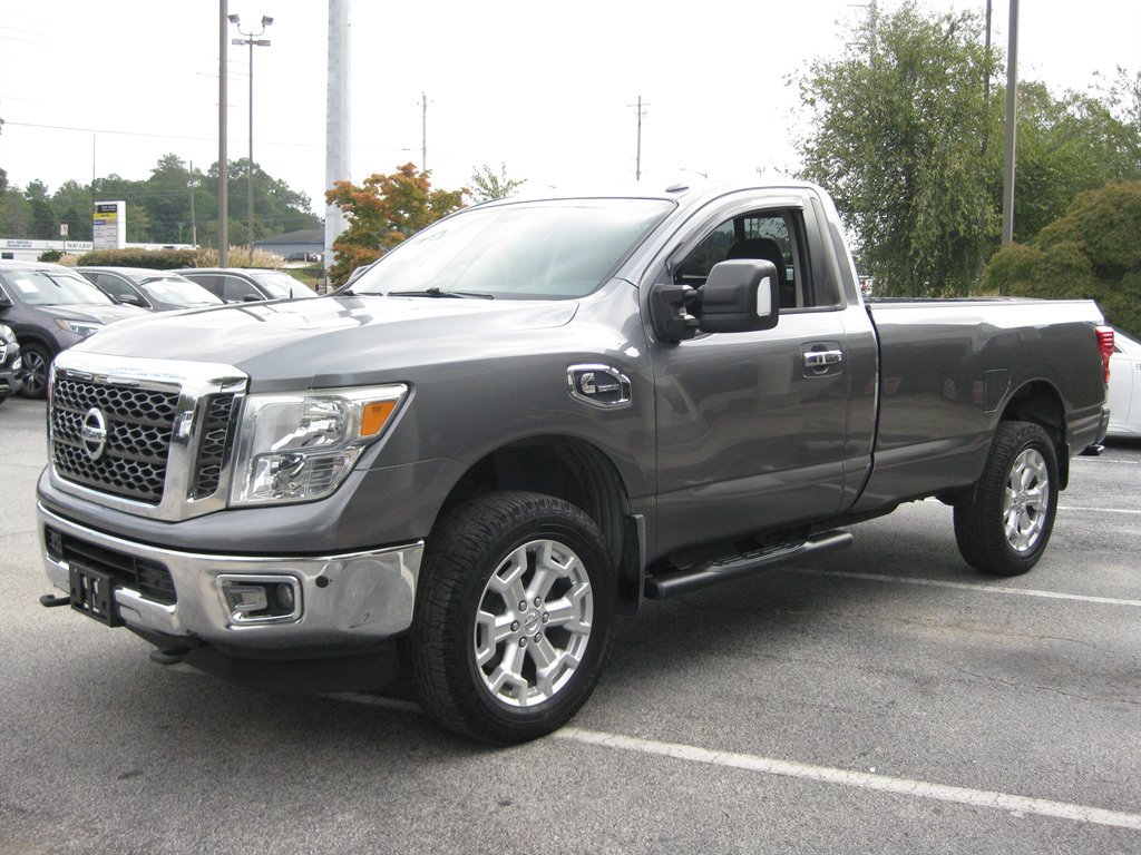 Used 2017 Nissan Titan SV AWD/4WD image 3