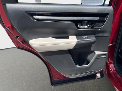 Used 2024 Honda CR-V EX-L image 11