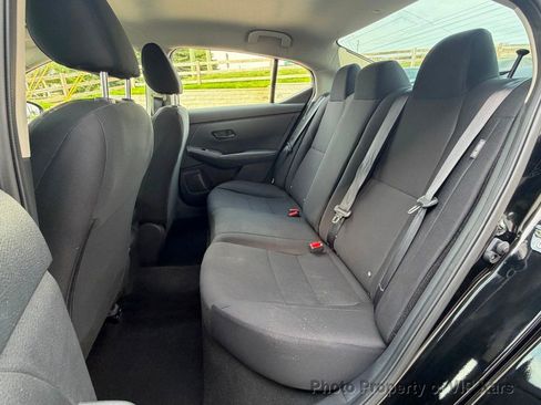 Used 2024 Nissan Sentra S FWD image 14