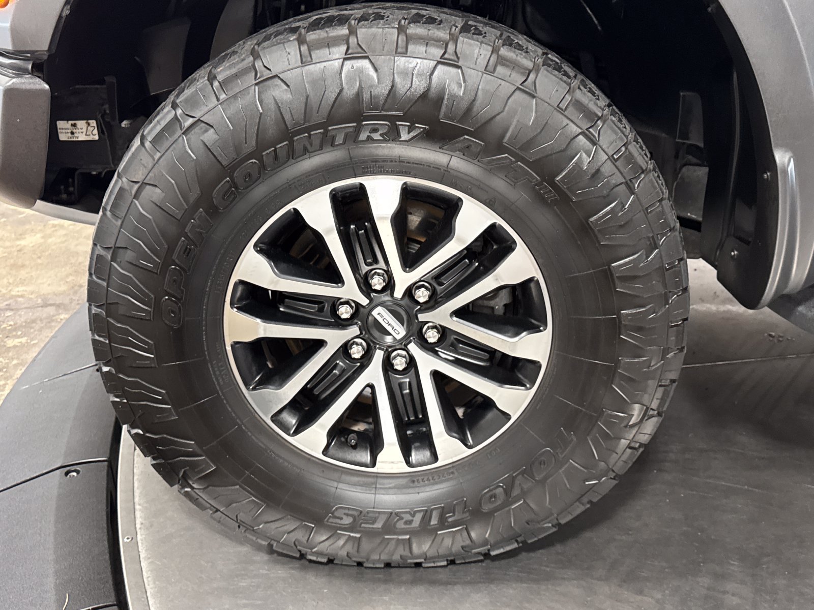 Used 2020 Ford F150 Raptor AWD/4WD image 2