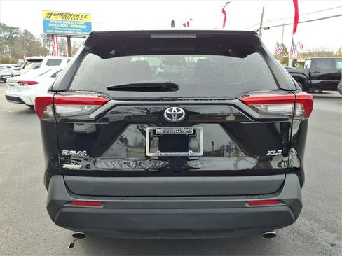 Used 2024 Toyota RAV4 XLE Premium image 2