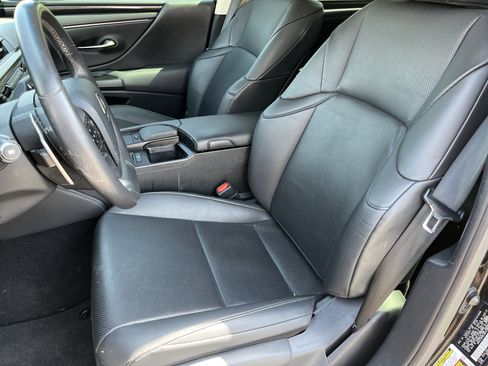 Used 2020 Lexus ES 350 w/ Accessory Package image 18