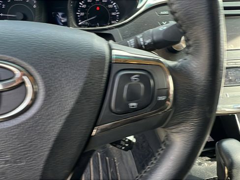 Used 2014 Toyota Avalon XLE image 28