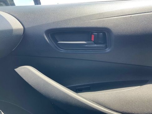 Used 2025 Toyota Corolla LE FWD image 27