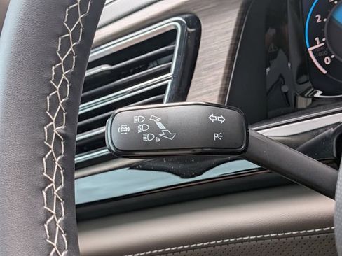 New 2026 Volkswagen Atlas SEL AWD/4WD image 32