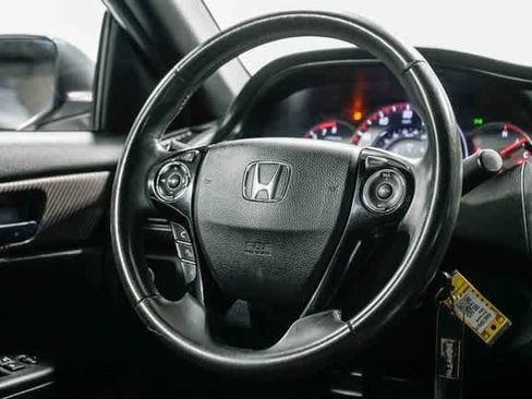 Used 2016 Honda Accord Sport image 14